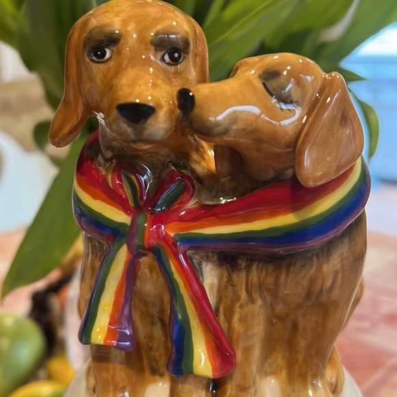 New 2022 Blue Sky Clayworks “Love is Love” Dogs Figurine. - Picture 2 of 10